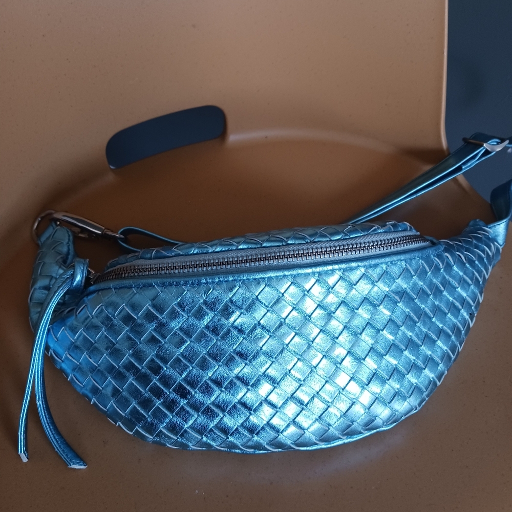 Milaner The Bianca Woven Belt, Chest Bag, Metalic Blue